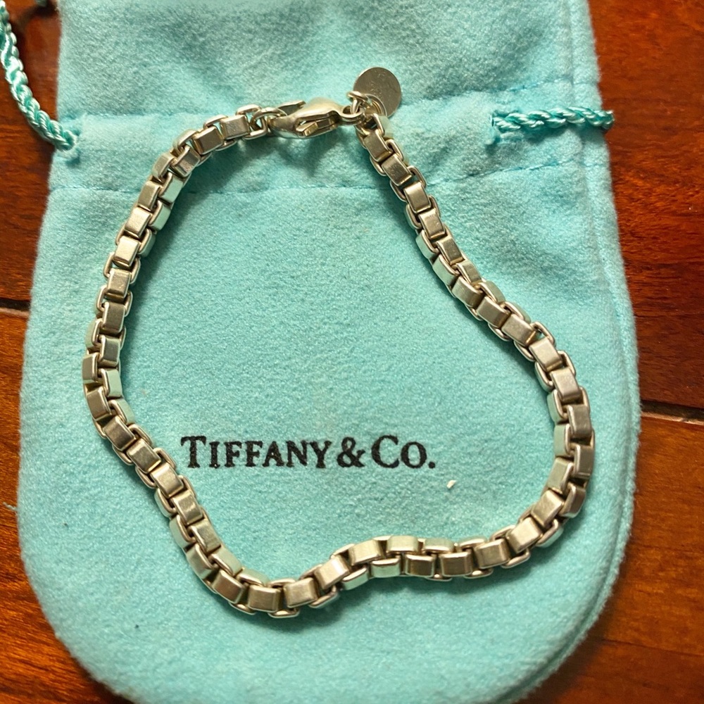 Tiffany & Co 7.5” Venetian bracelet